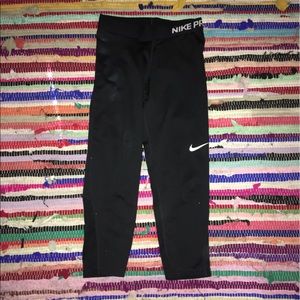 Nike Pro Dri-Fit Cropped Leggings